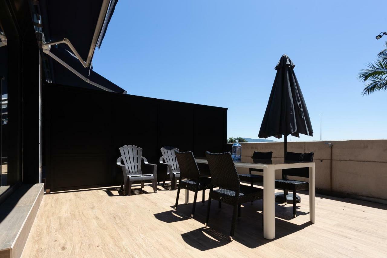 Isla Plana Apartamentos Playa De Los Barcos מראה חיצוני תמונה